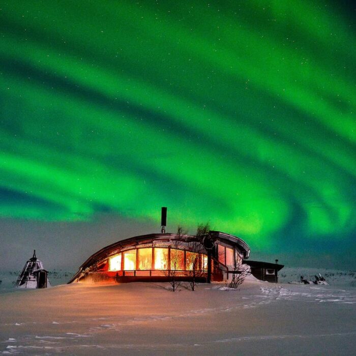 A unique and beautiful little cottage located in the Kaldoaivi Wilderness area of Finland and winner of the "Best Unique Spot Holiday Home" in Europe.