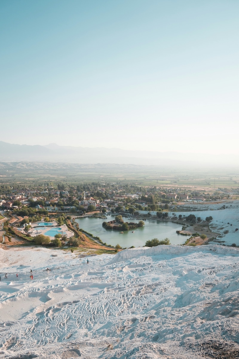 The thermal salts of Pamukkale are a stunning landscape to visit.