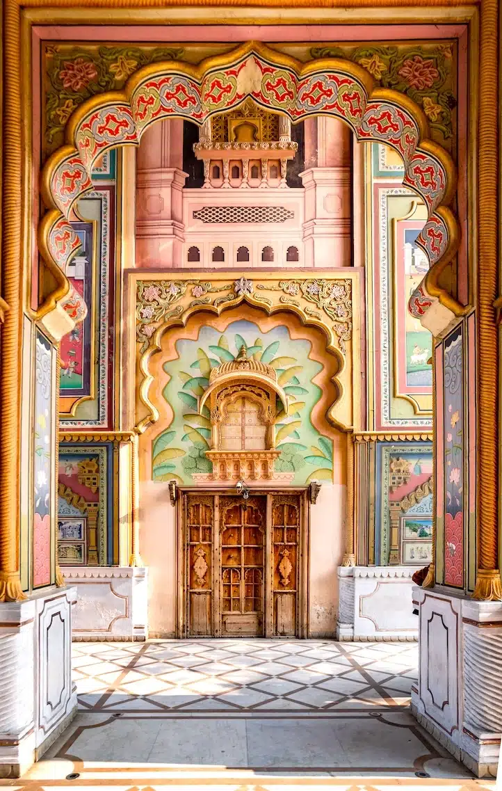 The beautiful and intricate design of patrika gate in jaipur, Rajasthan